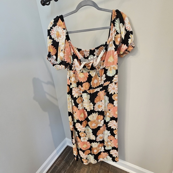 Maxi dresses - Picture 11 of 14